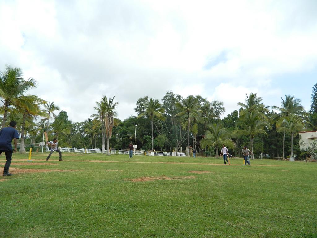 Fantasy Golf Resort Devanahalli Eksteriør bilde